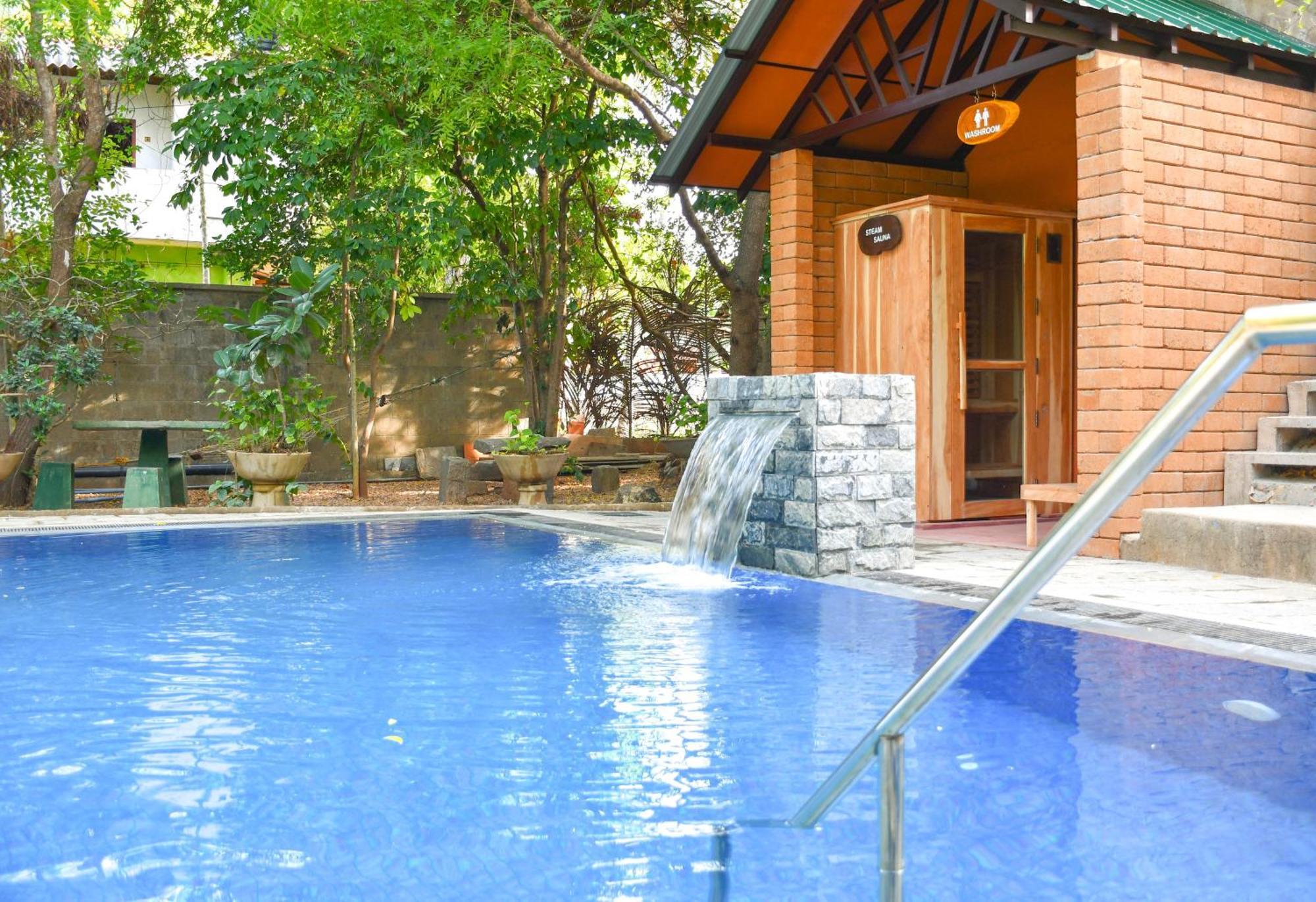 Hotel Gala Addara Дамбулла Екстер'єр фото